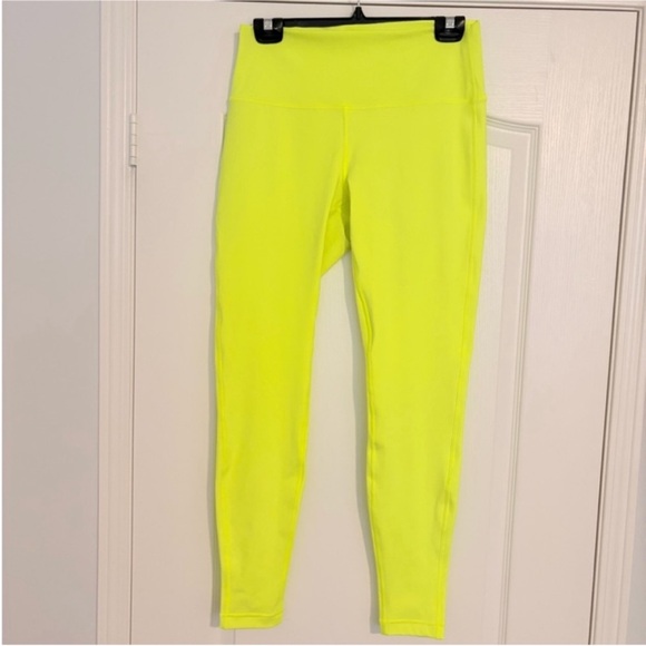 🌟LULULEMON Wunder Under High-Rise Tight 28". Size 10🌟 - Picture 5 of 7